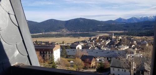 Appartement Studio avec loggia Les Angles - Superbe vue sur Lac et Montagnes Résidence Le Capcir Bâtiment D 8 Rue des Mousserons Les Angles