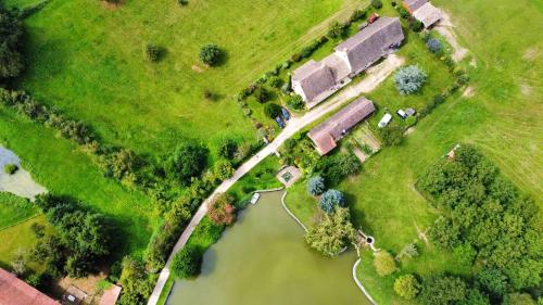 Studio avec terrasse et wifi a Simandre Simandre france