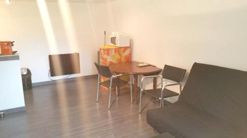 Appartement Studio avec wifi a Saint Ay 78 Route d'Orleans Saint-Ay