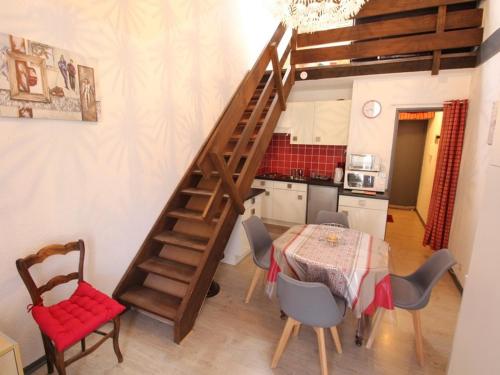 Appartement Studio Bagnères-de-Luchon, 1 pièce, 3 personnes - FR-1-313-209 17 rue de Superbagnères Luchon