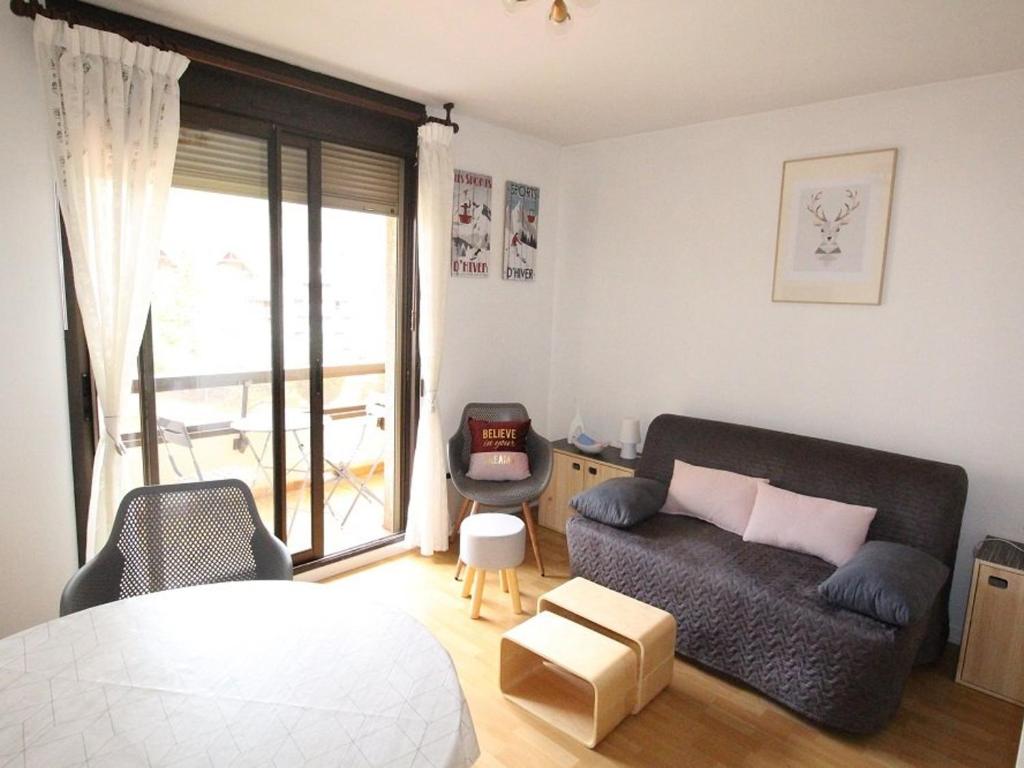 Appartement Studio Bagnères-de-Luchon, 1 pièce, 4 personnes - FR-1-313-148 RES. TERRASSES D'ETIGNY Bât Eglantiers N°755 28 ALLEES D'ETIGNY, 31110 Luchon