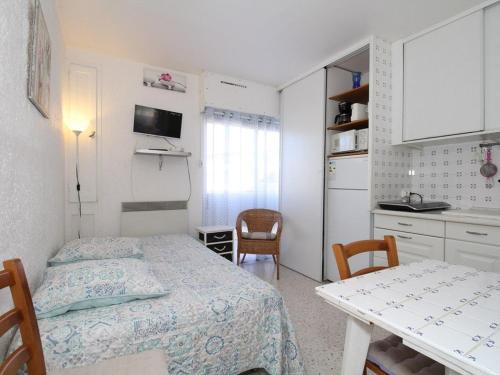 Studio Balaruc-les-Bains, 1 pièce, 1 personne - FR-1-553-32 Balaruc-les-Bains france