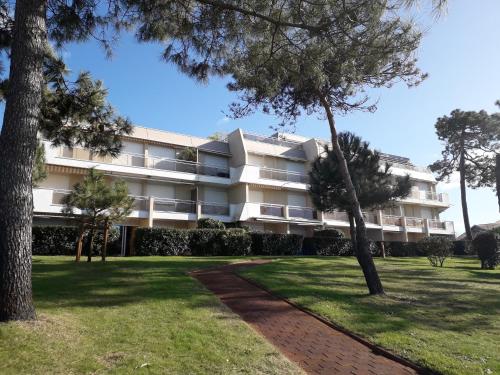 Appartement Studio Cabine avec Terrasse proche Plage C208 247/249 bd de la Cote d'Argent Arcachon