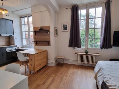 Appartement Studio calme avec jardin 10 Rue de Paris Longpont-sur-Orge