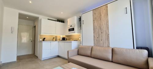 Appartement Studio Cannes 1 Rue Lacour Cannes