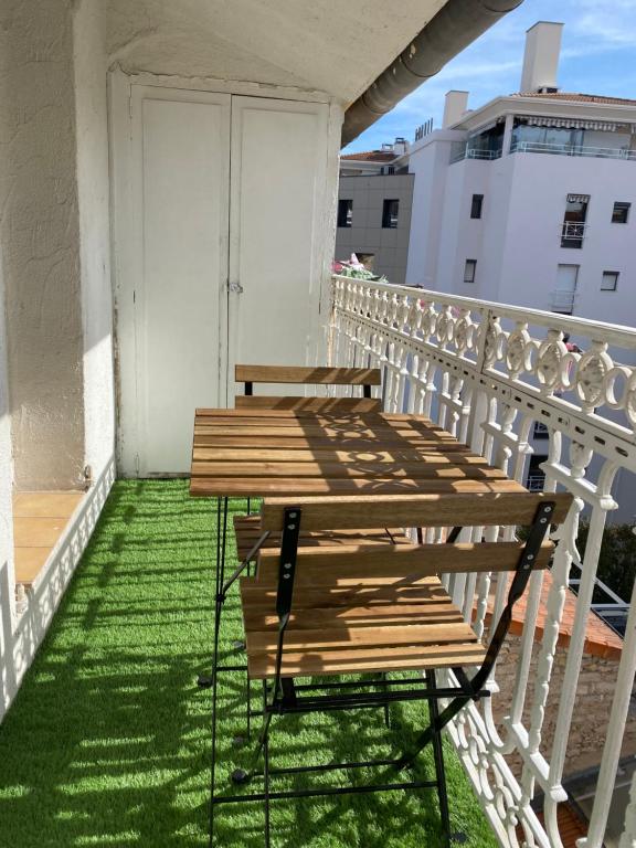 Appartement Studio centre ville cannes 4 eme étage 28 Boulevard de Lorraine, 06400 Cannes