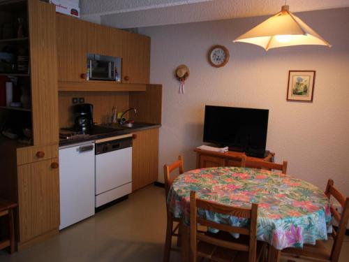 Appartement Studio Chamrousse, 1 pièce, 4 personnes - FR-1-340-265 12 Place du Vernon Chamrousse