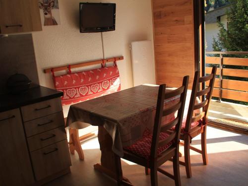 Appartement Studio Châtel, 1 pièce, 4 personnes - FR-1-200-201 82-84  Route De Pre-La-Joux -  - Châtel