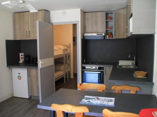 Appartement Studio Châtel, 1 pièce, 4 personnes - FR-1-200-203 82-84  Route De Pre-La-Joux -  - Châtel