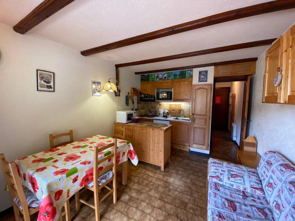 Appartement Studio Châtel, 1 pièce, 4 personnes - FR-1-693-57 1295 Route de Vonnes, 74390 Châtel