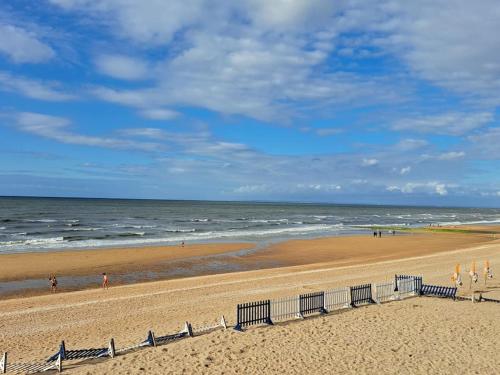 Appartement Studio chic, hyper centre, 4 minutes de la plage 10 Avenue Alfred Piat Cabourg