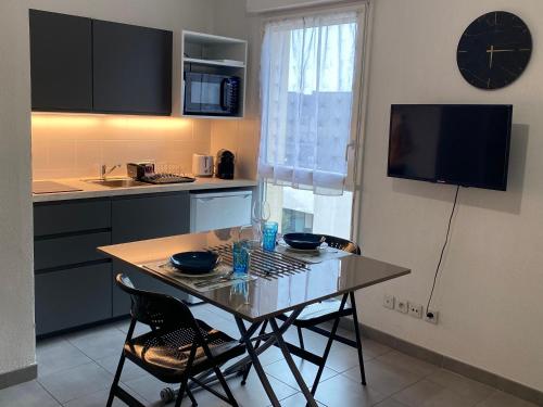 Appartement Studio « Chic » rénové lyon 8ème 64 Avenue Général Frère Lyon