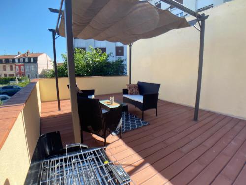 Studio Climatisé et Grande Terrasse Tarbes Centre Tarbes france