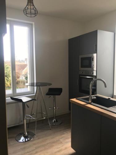 Appartement Studio cocoon App3 1er étage 43 Rue Jules Ferry Amboise