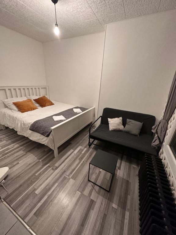 Appartement Studio cosy à Bagneux RER B à 500m 3e étage 1 bis impasse dupont royal, 92220 Bagneux