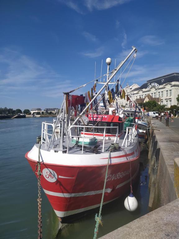 Appartement Studio de charme à Trouville sur mer. 7 Rue Georges Clemenceau, 14360 Trouville-sur-Mer