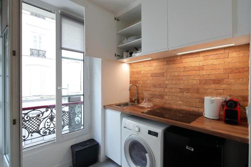 Appartement Studio de Charme proche Tour Eiffel et Rue Cler 20 Rue de l'Exposition Paris