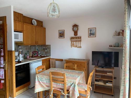 Studio Embrun plan d eau de 2 à 4 personnes Embrun france