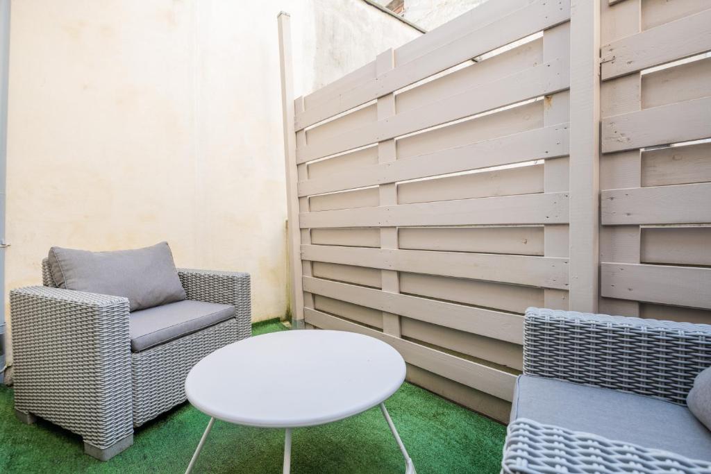 Appartement Studio en Duplex-Aircon-Terrasse-Parking-Calme 5 Rue Edmond Costedoat, 33000 Bordeaux