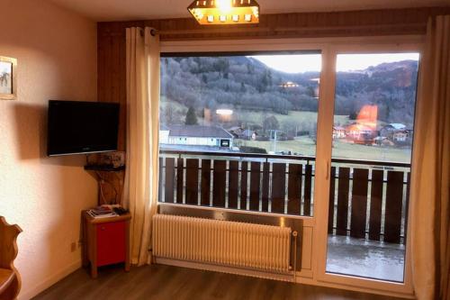 Appartement Studio entièrement rénové entre lac et montagne Résidence Le grand soleil Bâtiment Le chamois lieu dit le Nouy Thollon-les-Mémises