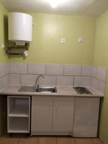 Appartement STUDIO F1 1 er étage, appartement D. 53 Rue de Beauvais Saint-Just-en-Chaussée