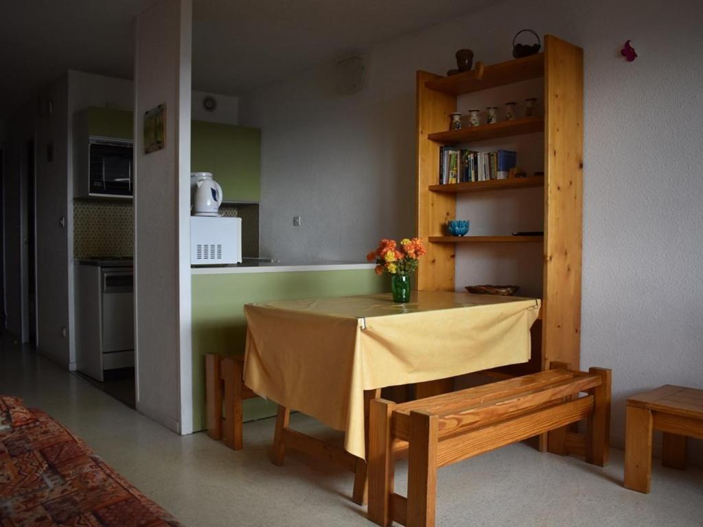 Appartement Studio Font-Romeu-Odeillo-Via, 1 pièce, 4 personnes - FR-1-580-53 Rue des quatre saisons LES 4 SAISONS apt 169 Bât B, 66120 Font-Romeu-Odeillo-Via