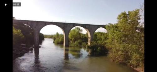 Studio Gard calme et nature Russan france
