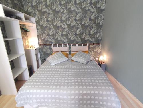 Appartement Studio indépendant accès direct autonome. 17 Rue du Marché aux Chevaux Le Cateau