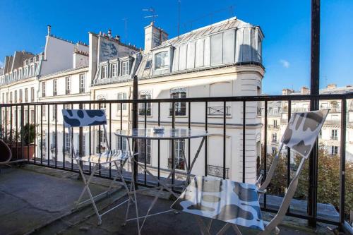 Studio K with terrace Paris france
