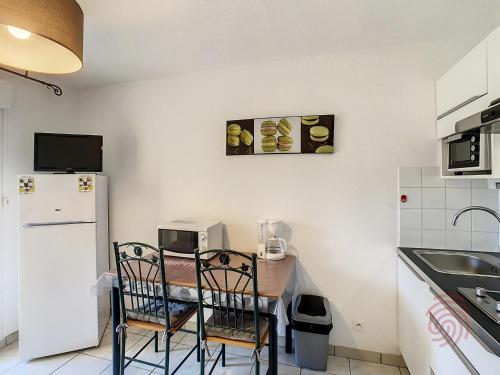 Appartement Studio Lamalou-les-Bains, 1 pièce, 2 personnes - FR-1-451-123 Résidence PLEIN SOLEIL Studio n°110 Boulevard Mourcayrol Lamalou-les-Bains