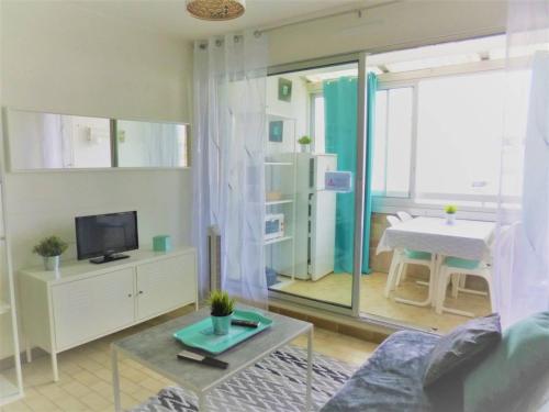 Appartement Studio Le Grau-du-Roi, 1 pièce, 4 personnes - FR-1-307-175 Av. du Palais de la Mer Rés. Los Amigos 2 Entrée Santa Anita 3e étage n°386 pk 22 Le Grau-du-Roi