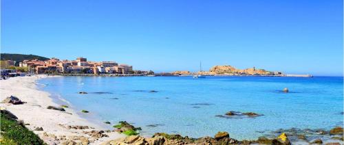 Studio Les Allées LʼÎle-Rousse france