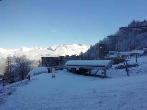 Appartement Studio Les Arcs 1600, 1 pièce, 3 personnes - FR-1-411-530 Studio 3 personnes à Arc 1600 ski aux pieds et proche des commerces Arc 1600