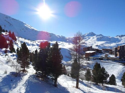 Appartement Studio Les Arcs 2000, 1 pièce, 5 personnes - FR-1-411-733 Studio 5 personnes à Arc 2000 avec vue sur les pistes et la station Bourg-Saint-Maurice