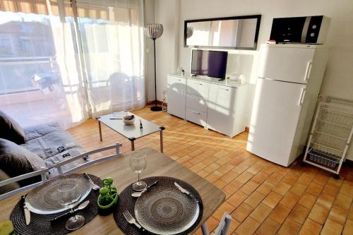 Appartement Studio Les Bleues Marines bat B, 2ème étage, appartement 50 568 Chemin des Moyennes Bréguières Antibes