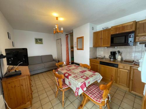 Studio Les Carroz d'Arâches, 1 pièce, 4 personnes - FR-1-572-108 Arâches-la-Frasse france