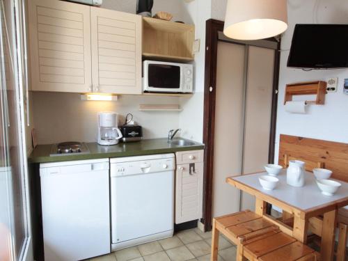 Appartement Studio Les Carroz d'Arâches, 1 pièce, 4 personnes - FR-1-572-151 519 Route de la Telecabine Arâches-la-Frasse