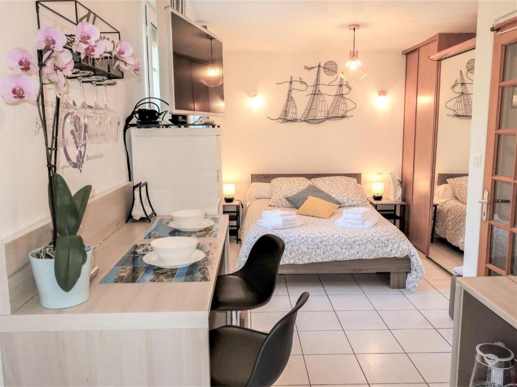 Appartement Studio Les Hortensias , 29890 Kerlouan