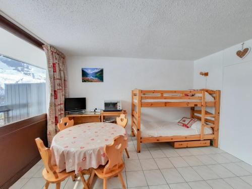 Appartement Studio Les Menuires, 1 pièce, 3 personnes - FR-1-452-284 Croisette  LA CROISETTE Les Menuires