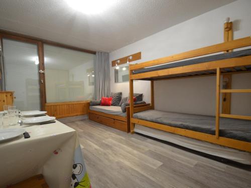 Appartement Studio Les Menuires, 1 pièce, 4 personnes - FR-1-452-99 Croisette -  - La Croisette Les Menuires