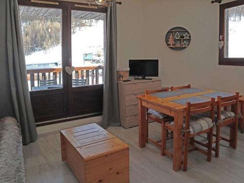 Studio Les Orres, 1 pièce, 4 personnes - FR-1-322-323 Les Orres france