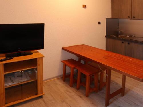 Appartement Studio Les Orres, 1 pièce, 4 personnes - FR-1-322-4 RÃ©sidence L'Oustal NÂ°24 -  - Les Orres