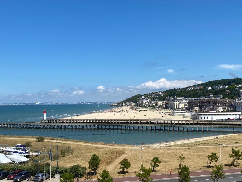 Appartement Studio Les phares à Deauville avec magnifique vue mer 1 Avenue du Port - App 729, 14800 Deauville