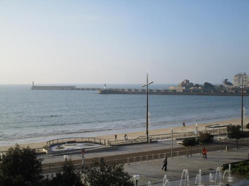 Appartement Studio Les Sables-d'Olonne, 1 pièce, 3 personnes - FR-1-197-486 6 place du palais de justice résidence Le Palazzo 2eme étage Les Sables dʼOlonne