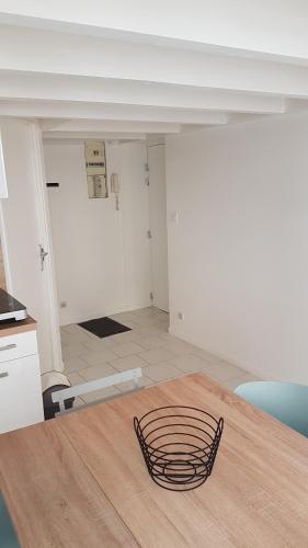 Appartement studio les volets bleus RDC gauche 18 Rue de la Providence Boulogne-sur-Mer