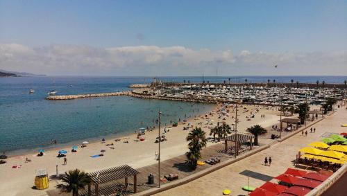 Studio magnifique vue mer Menton france