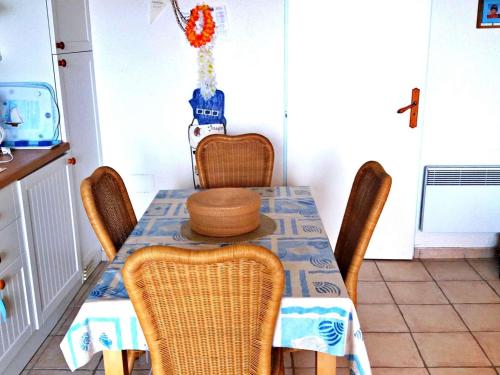 Appartement Studio Marseillan-Plage, 1 pièce, 4 personnes - FR-1-387-144 Résidence les Terrasses de la Mer Appt B30 Le Castellas