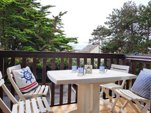 Appartement Studio Merville-Franceville-Plage, 1 pièce, 4 personnes - FR-1-465-84 39 avenue de la Mer RES LE LARGE 1er étage - lot 126 Merville-Franceville-Plage