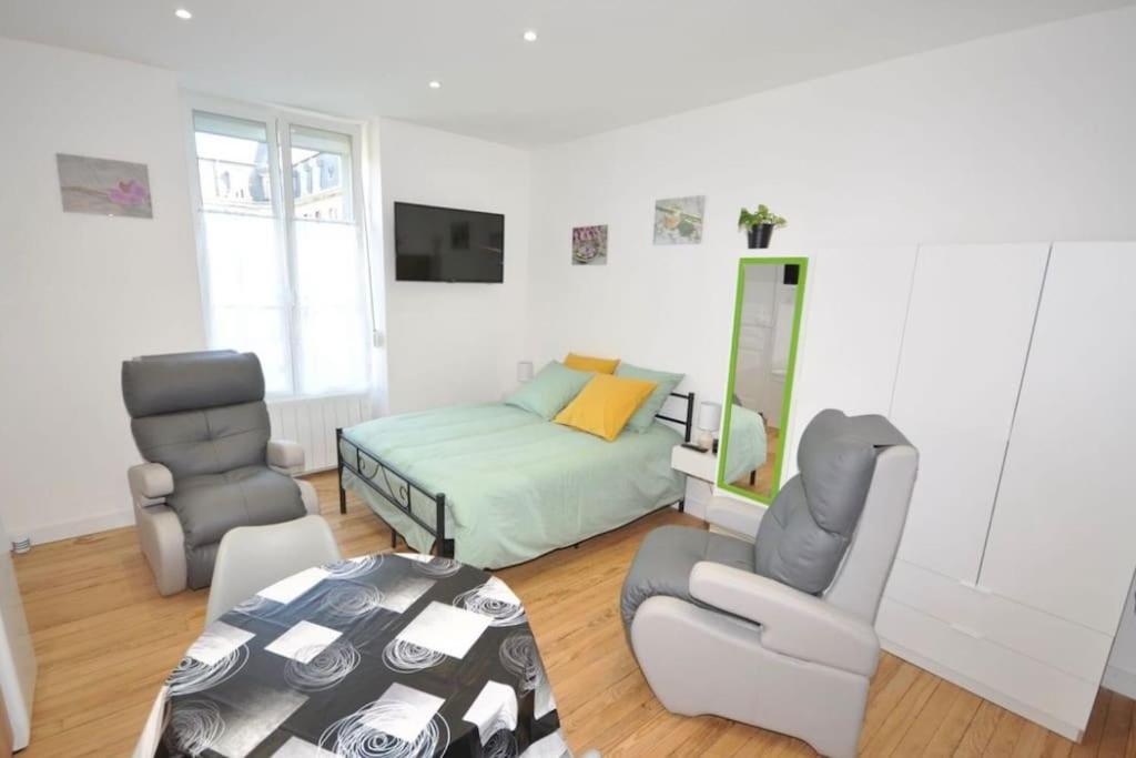 Appartement Studio meublé 4 étoile 80 Avenue Bouloumie, 88800 Vittel