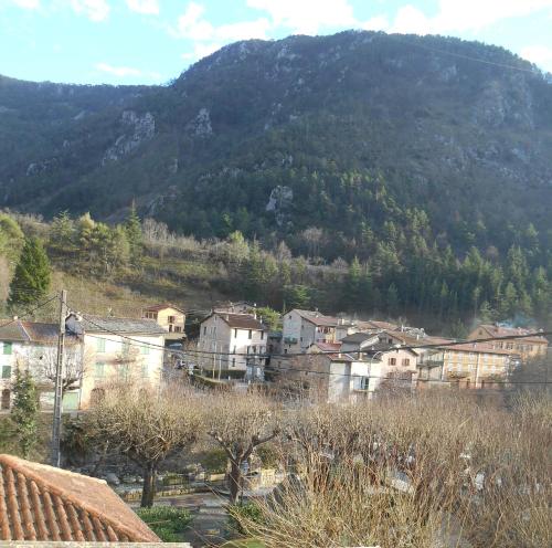 Studio meublé au pied du Mercantour Fontan france